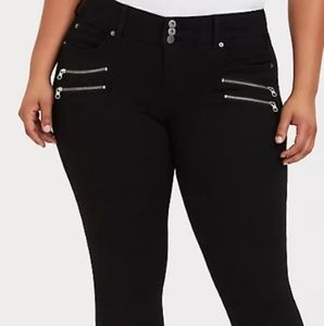 NWOT Torrid black jeggings super stretch